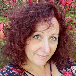 Meet your Posher, Carrie